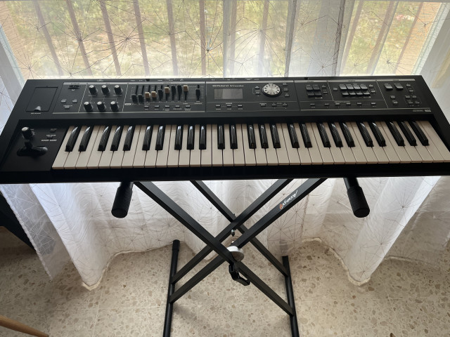 Roland VR-09