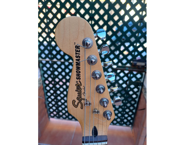 Squier Showmaster