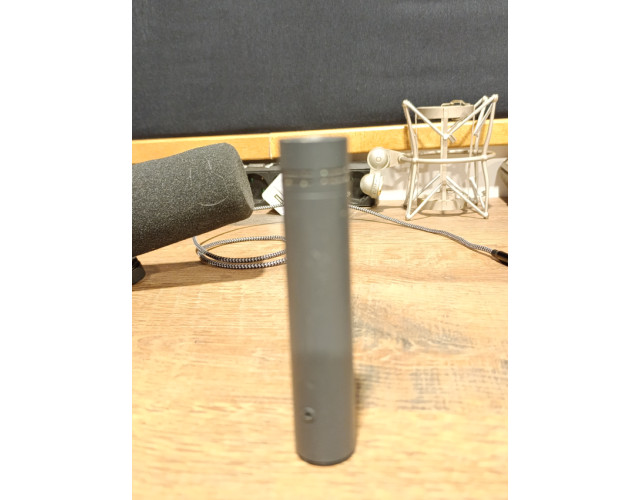 Neumann 184