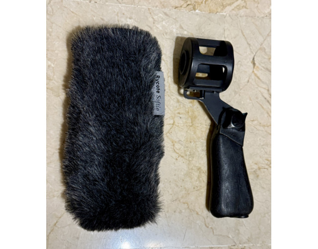 Rycote  Softie con kit de empuñadura de pistola.
