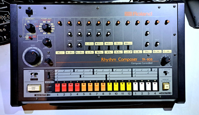 Roland TR808