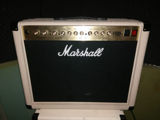 MARSHALL DSL40 CREAM edición limitada