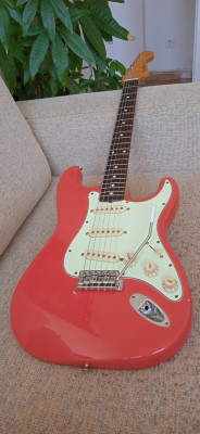 Fender Stratocaster 62 Ri Japan (VEGARELICS-NITRO FIESTA RED)