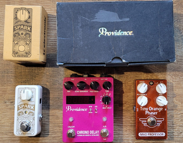 Chrono Delay Providence, Tiny Orange Phaser y Spark Booster mini