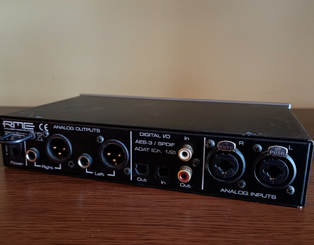 RME Adi 2 Conversor AD / DA