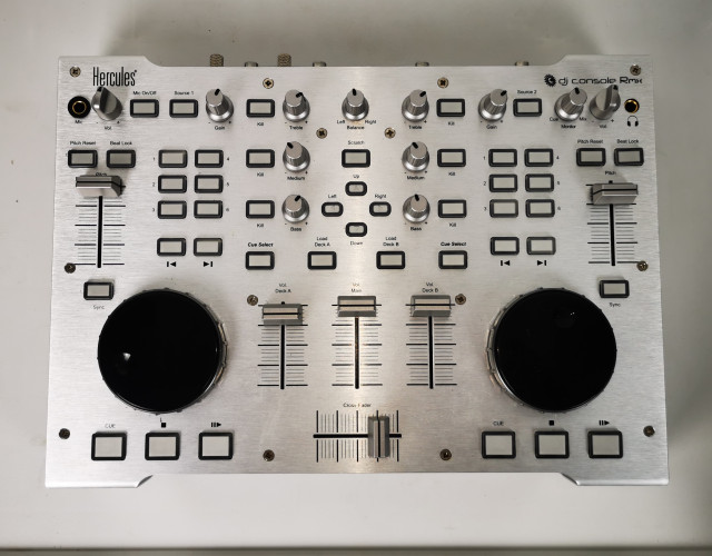 HERCULES DJ Console Rmx