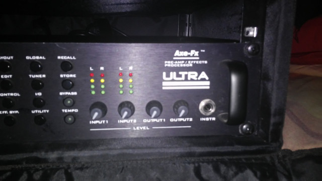Axe FX Ultra + extras de segunda mano por 700 € en Zamora