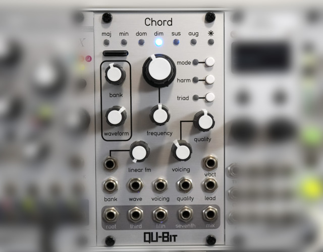 Qu-Bit Chord v2 (Sintetizador modular - Eurorack)