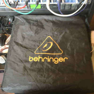 Behringer x32 producer + flightcase
