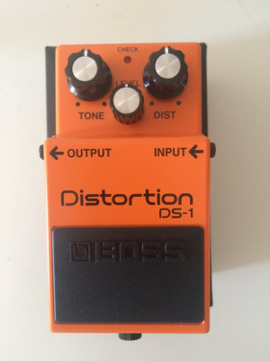 BOSS DS-1 Dis­tor­tion NUEVO