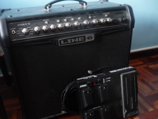 Amplificador de guitarra combo Line6 Spider IV de 75w