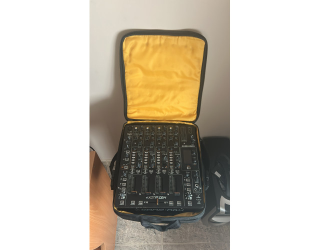 MESA DE MEZCLAS XONE DB4