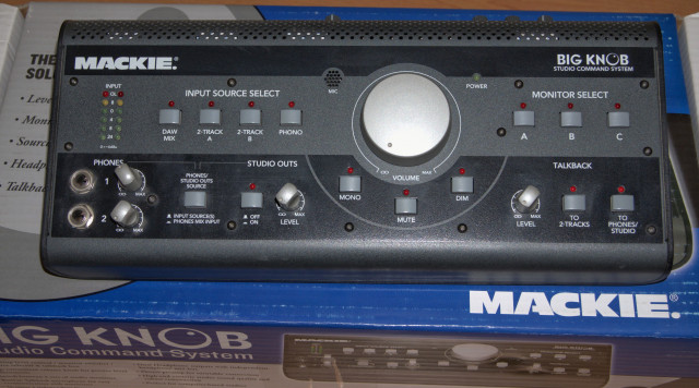 Mackie Big Knob Pro - Controlador de auriculares y monitores