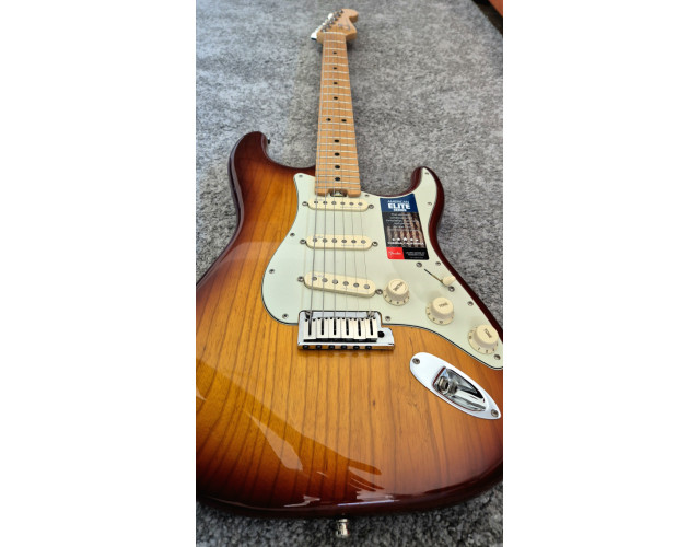 Fender Stratocaster american ELITE