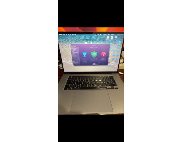 MacBook Pro 16