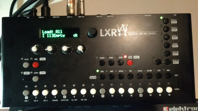 Drum synth Sonic Potions LXR