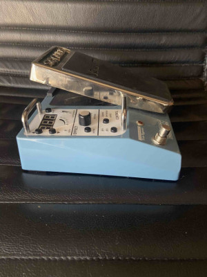 Sonuus Voluum pedal de volumen analógico + MIDI + USB