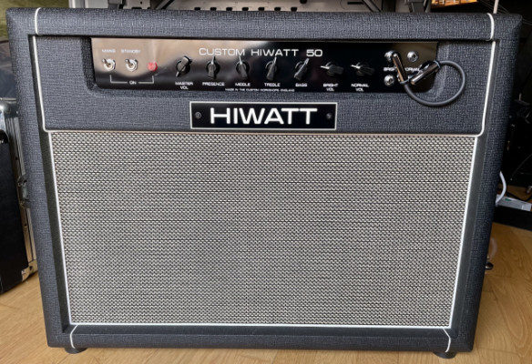 HIWATT Custom 50 DR504C212 2x12 Combo