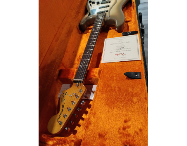 Fender 70 Anniversary Vintera