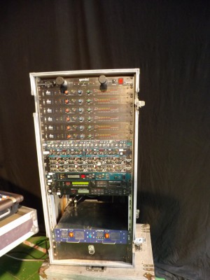 dbx 160A, BSS DP-404, Altair CN-220, Drawmer DS-404