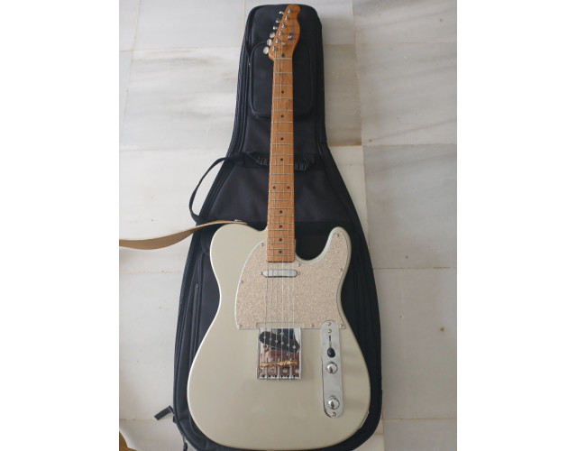 Mojo Guitars Modified Silver Sparkle telecaster ( no Fender)