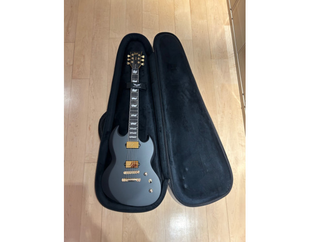 ESP Viper-1000 Deluxe.