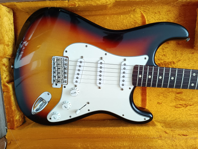 fender stratocaster custom shop 1960 nos