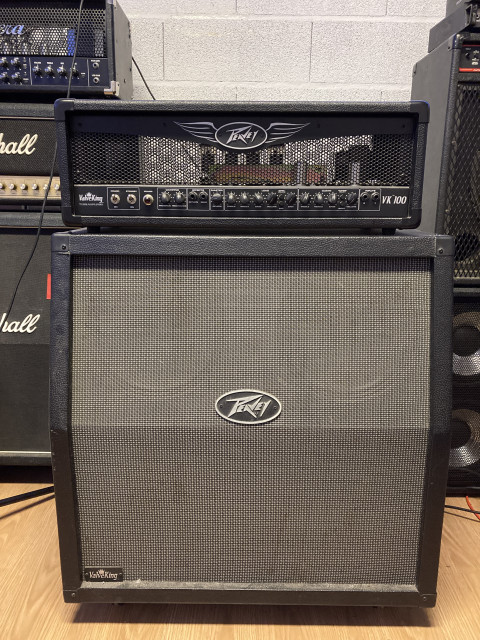 Peavey ValveKing VK100 - 100W (Pantalla + Cabezal)