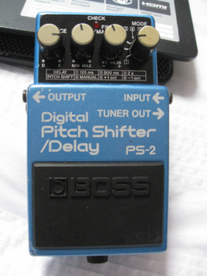 Boss PS-2 Digital Pitch Shifter Delay Japan 1988