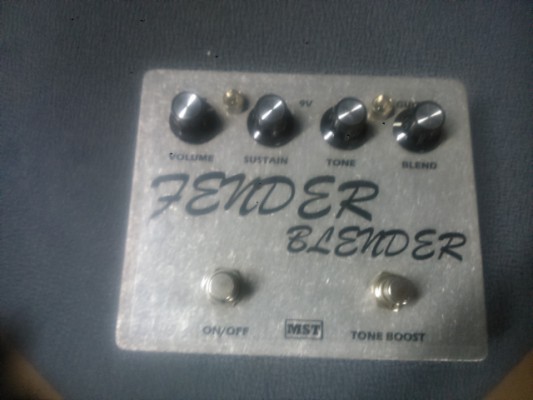Clon del fender blender (fuzz pedal) RESERVADO