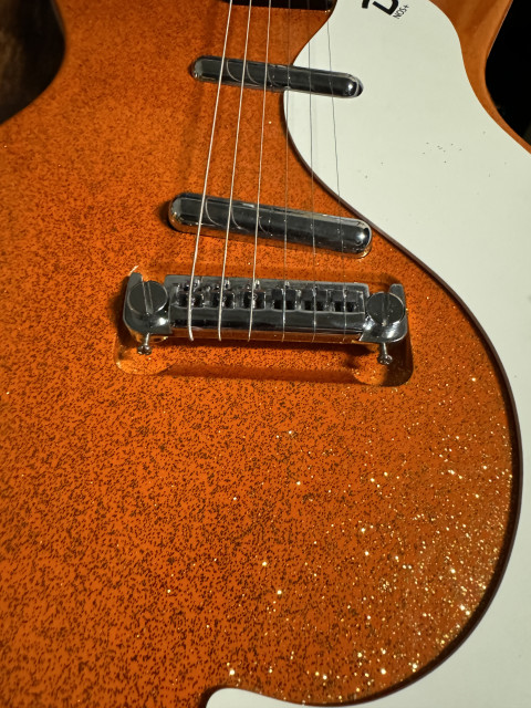 Danelectro 59 sparkle orange