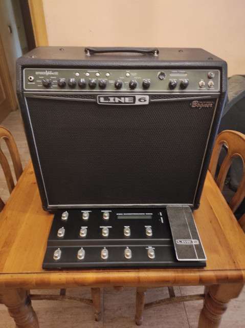 Line 6 Spider valve 112+pedalera