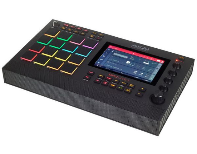 O CAMBIO Akai MPC Live 2 con Decksaver