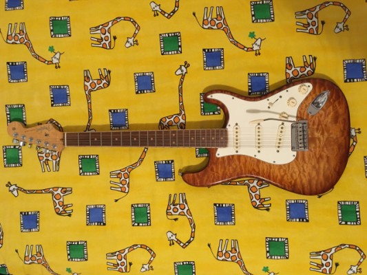 Fender Select Stratocaster Exotic Maple Quilt   ¡¡¡OFERTÓN!!!