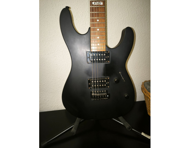 Guitarra LTD M-50