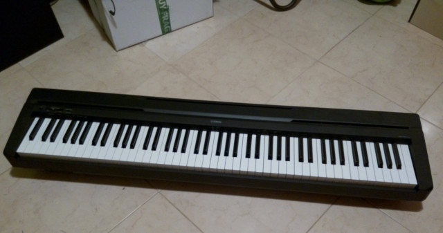[VENDO] Piano Yamaha P45