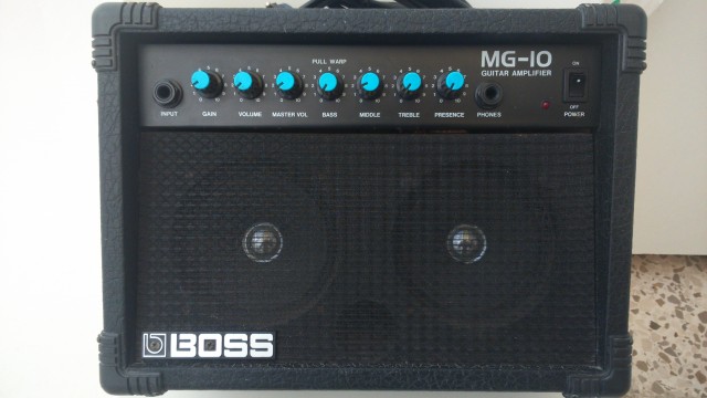 Boss MG10 Amplificador de Guitarra