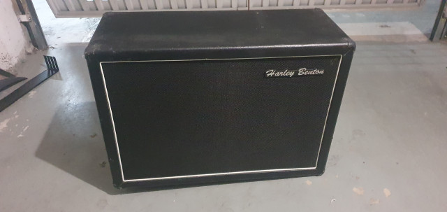 Harley Benton G212 con V30 Celestion 2x12