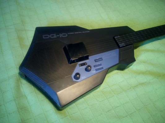 Casio digital guitar DG10