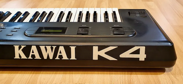 KAWAI k4 sintetizador
