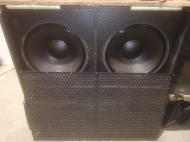 TURBOSOUND TCS B218 6400w