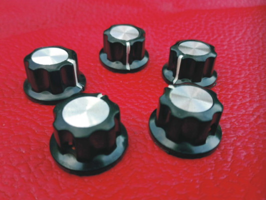 5 Botones de potenciómetro BOSS (sujección con tornillo)