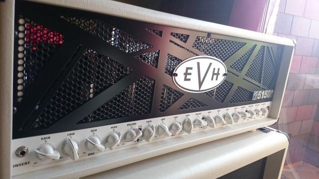 EVH 5150 III pantalla +cabezal