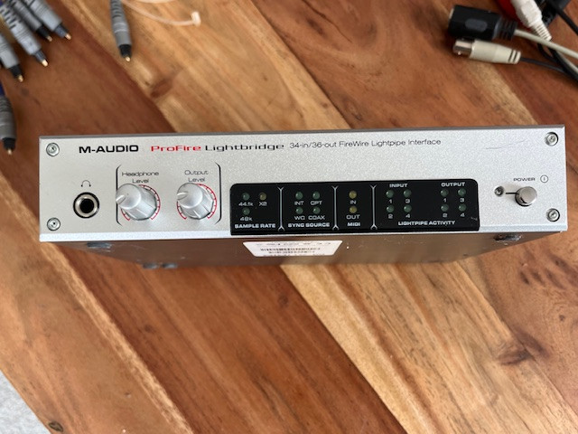 M-AUDIO PROFIRE LIGHTBRIDGE 34in / 36out FireWire Lightpipe interface