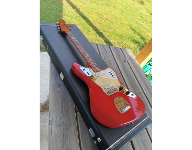 Vendo Fender jaguar red candy