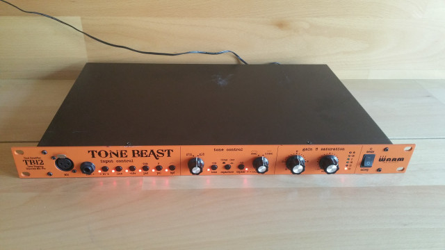 Previo Warm Audio TB12 Tone Beast