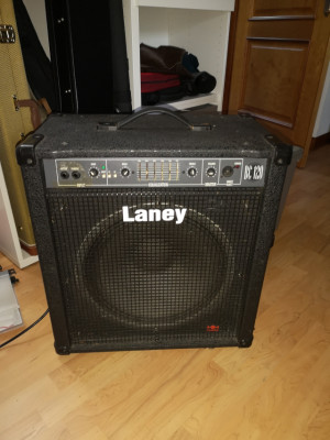 Amplificador de Bajo Laney BC120