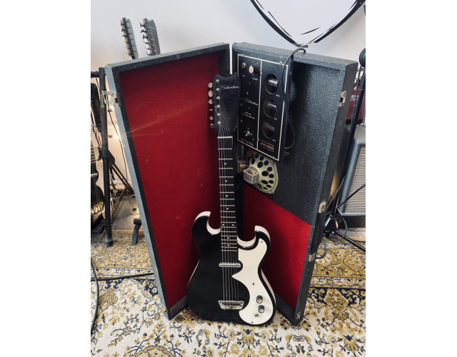 Silvertone 1448 con Amp-In-Case de 1965 (VIDEOS)