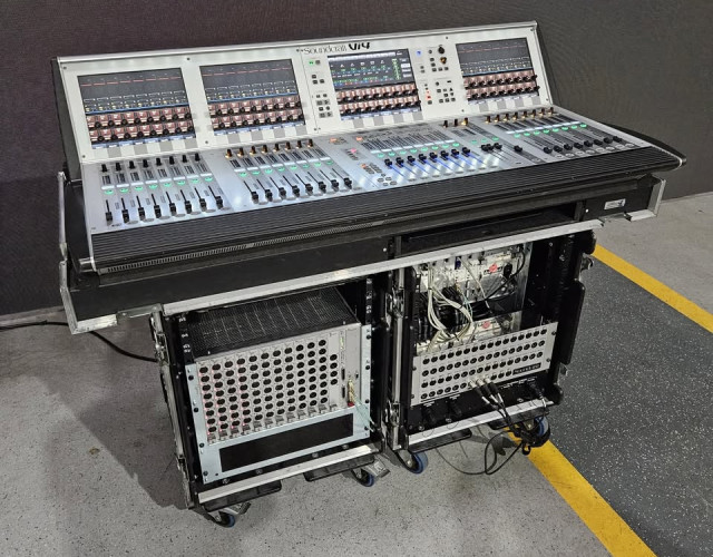 Soundcraft Vi400 3DSP 64in 24out + 4 AES