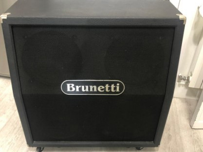 Pantalla de guitarra Brunetti XL-Cab 4x12 de 400 w